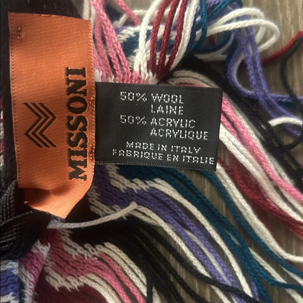 Missoni‎ Multicolor Zigzag Fringe Scarf in Pink, Navy & White
